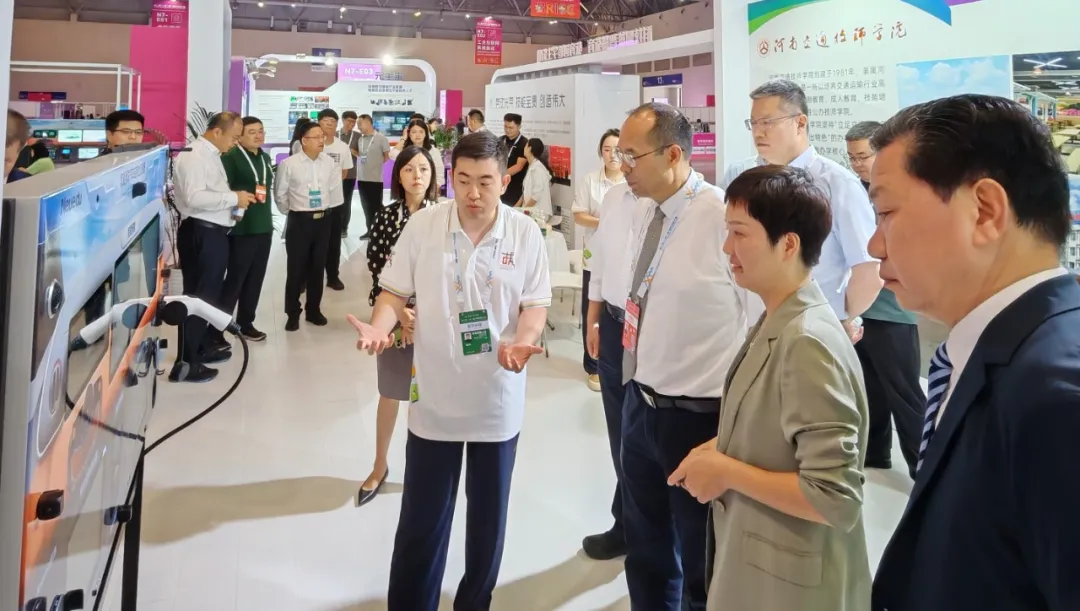 助力第二届“一带一路”国际技能大赛智能汽车软件技术表演赛顺利举办